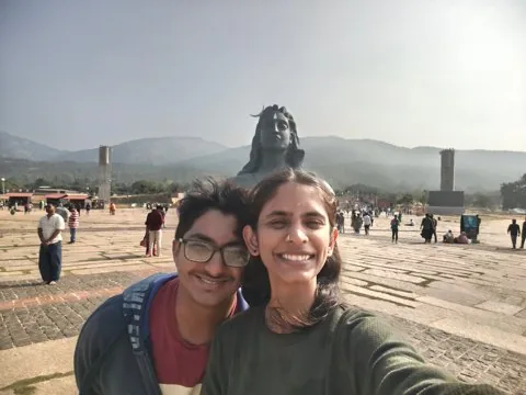 A selfie in front of the Adiyogi statue